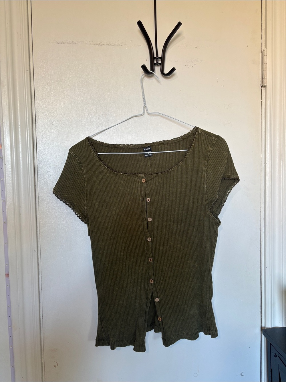 SHEIN Olive Green Ribbed Button-Up Short Sleeve Top
